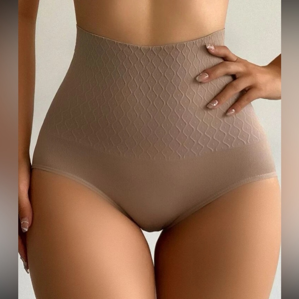 High waisted pantie